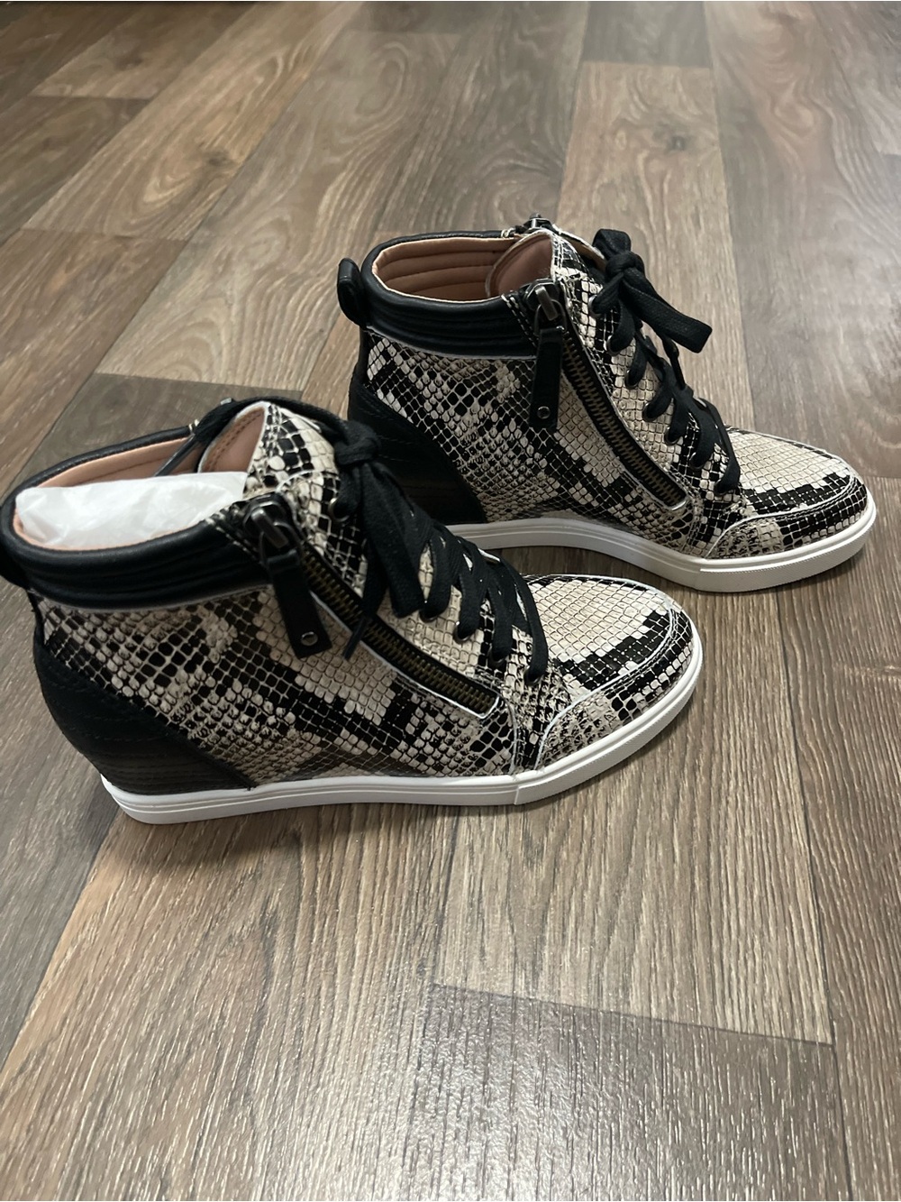 Linea Paolo Womens Snake-Print High-Top Wedge Sneakers - Black & Cream